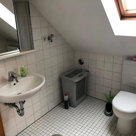 Charmante Dachgeschosswohnung 아파트